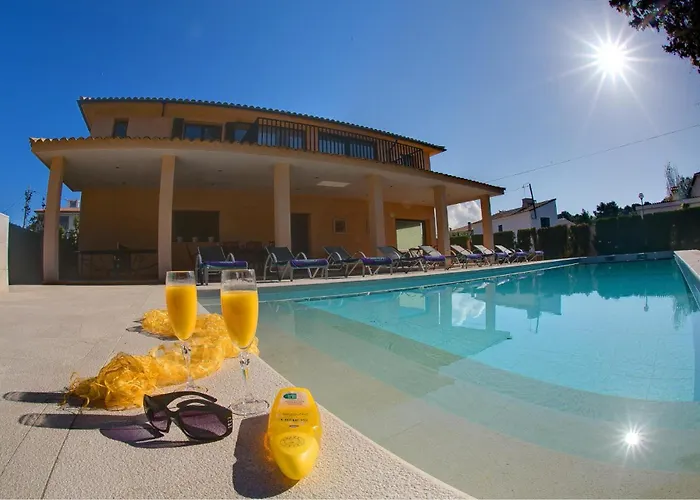 Marquesa By Vintage Travel